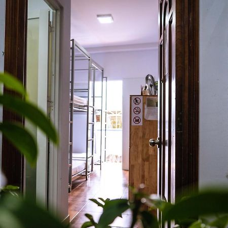 The Crib Vietnam Hostel Ho Chi Minh-stad Buitenkant foto